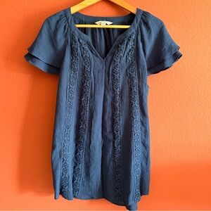 Blue Boho Counterparts Women’s Flutter Sleeve Blouse Crochet Lace Detail Size L